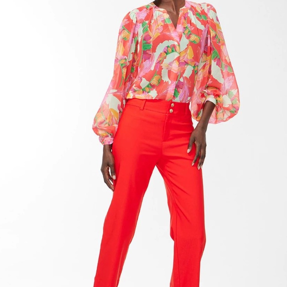 🎬Chicos long sleeve floral vibrant colors blouse size 2 GUC..